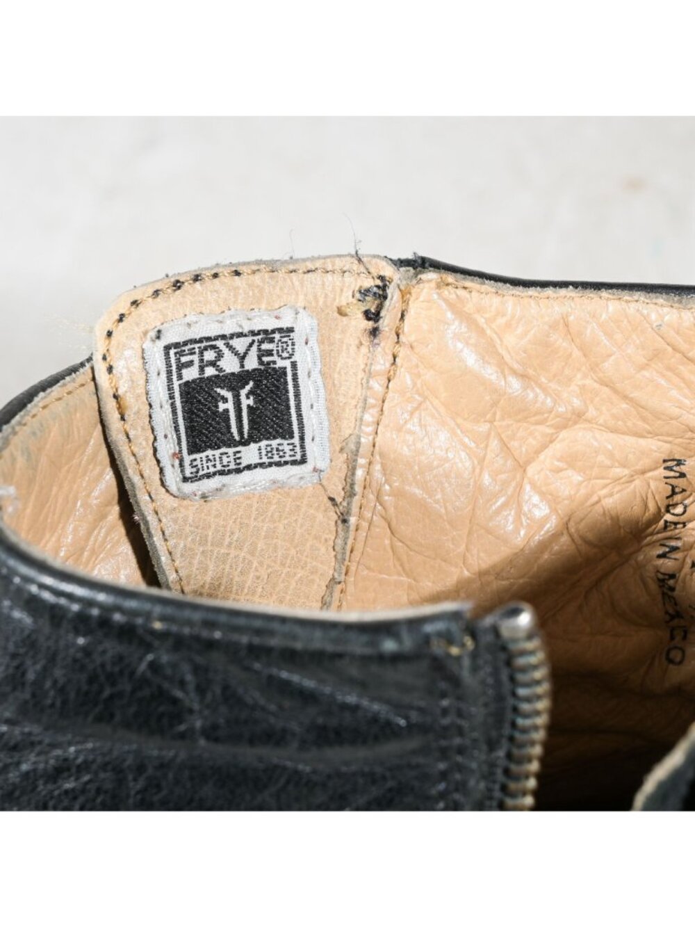 Frye Vicky Engineer Moto Ankle Boots Black Leather Double Buckle Inside Zip 8 - Picture 7 of 8